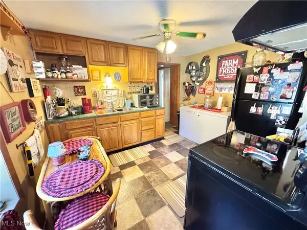 Lorain, OH 44055,1693 Elfleda ST