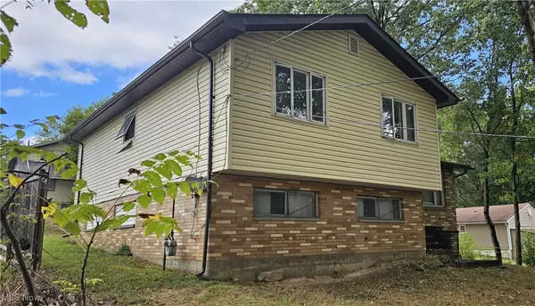 Akron, OH 44307,1302 East AVE