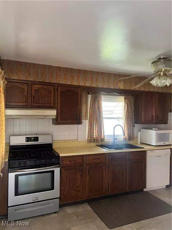 Warren, OH 44483,366 Douglas ST NW