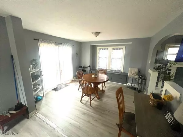 Lorain, OH 44052,317 Illinois AVE