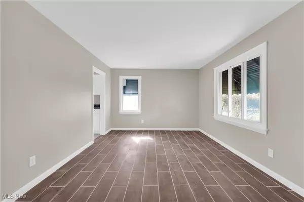 Euclid, OH 44123,23198 Gay ST