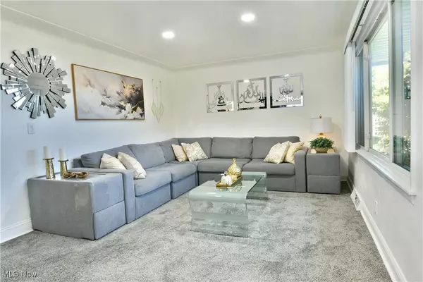 Youngstown, OH 44514,5040 Sheridan RD