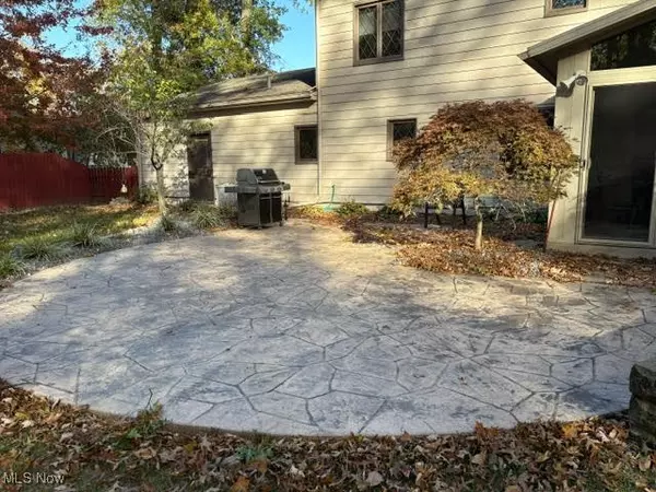 Vermilion, OH 44089,6712 Candy LN