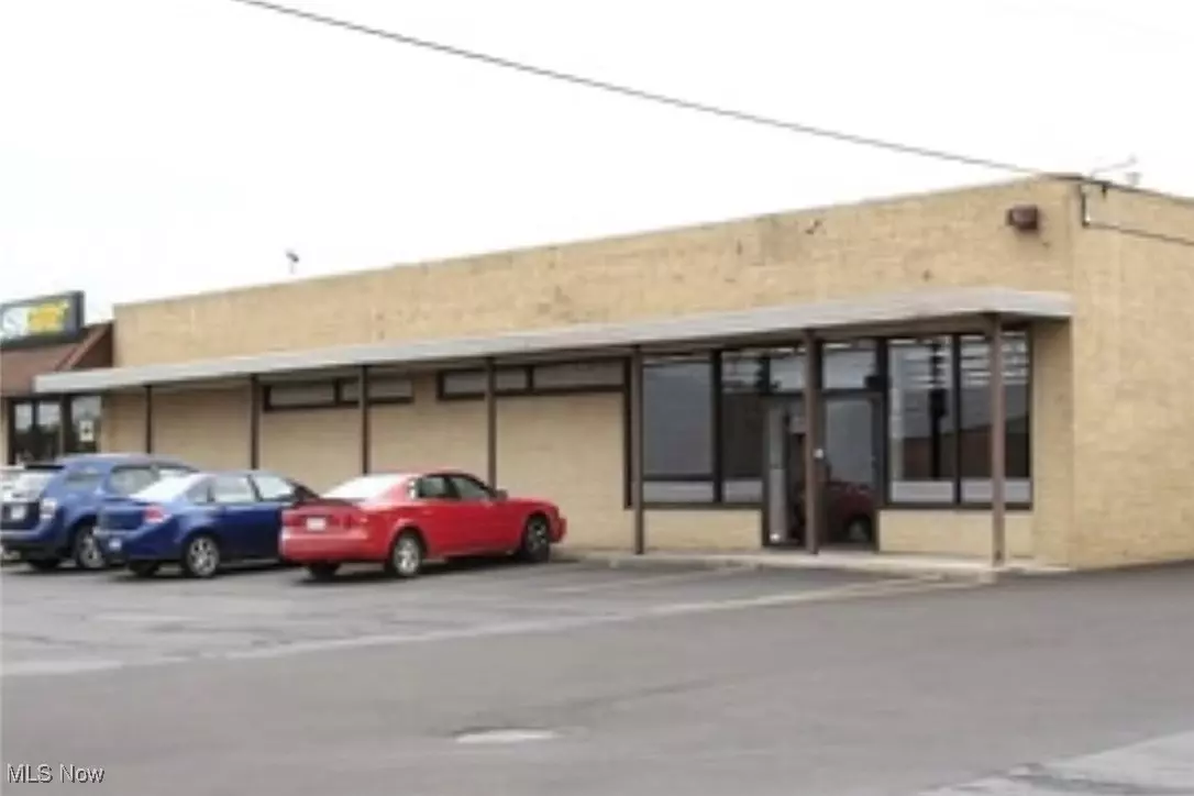 Cleveland, OH 44142,15009 Snow RD