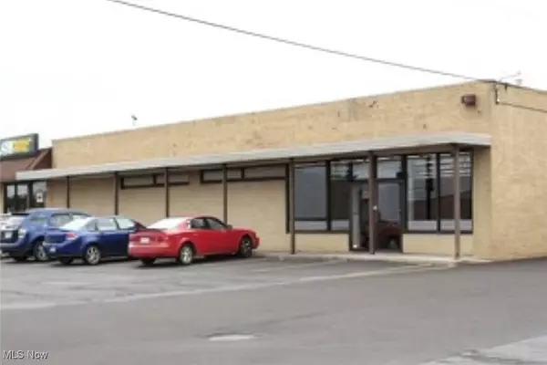 15009 Snow RD, Cleveland, OH 44142