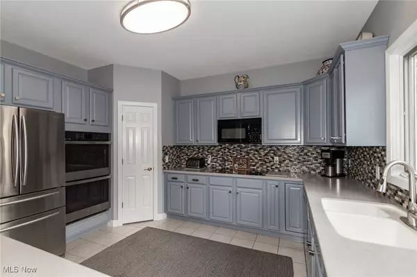 Kirtland, OH 44094,8066 Pinehurst DR