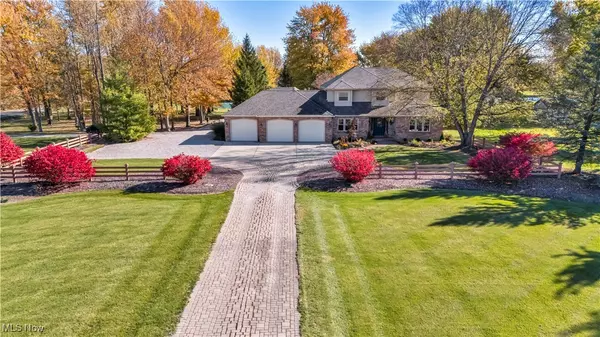 756 N Center ST, Lagrange, OH 44050