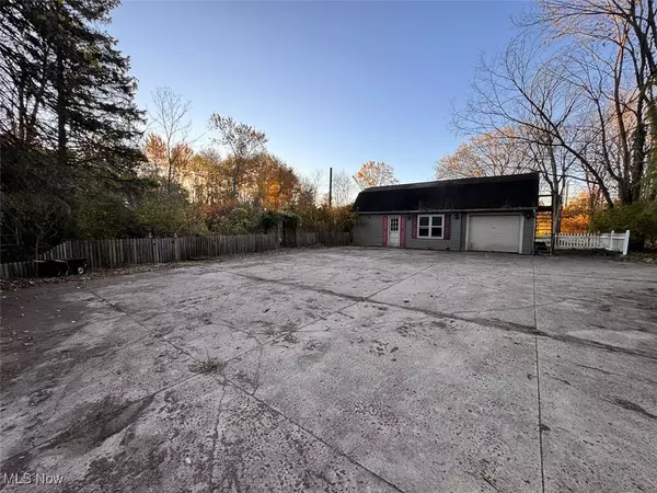 Youngstown, OH 44512,712 Mcclurg RD