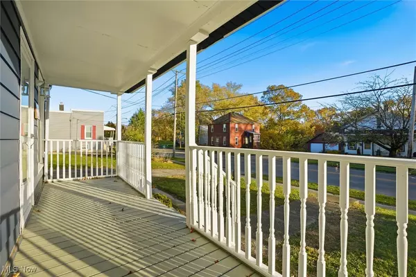 Ashtabula, OH 44004,949 E 6th ST