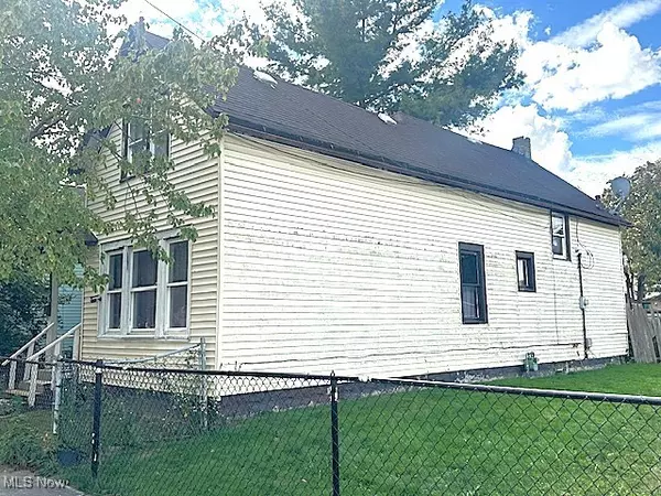 Cleveland, OH 44102,3284 W 50th ST