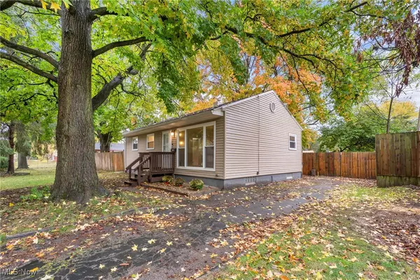 Akron, OH 44314,2832 Wingate AVE