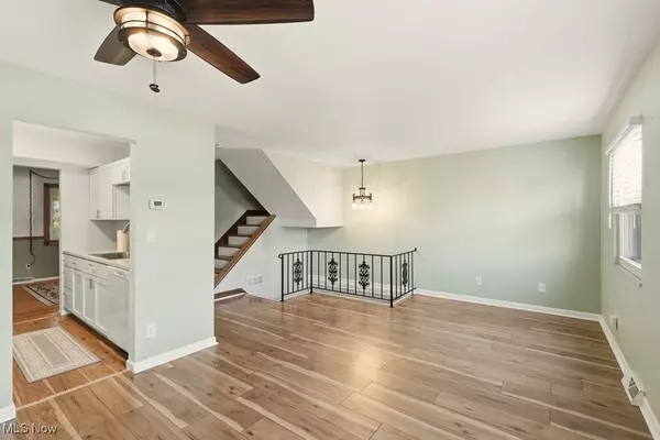 Twinsburg, OH 44087,2035 Presidential #E42