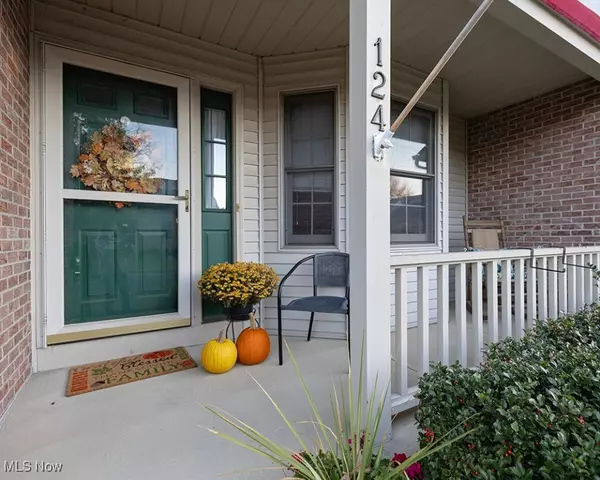 Elyria, OH 44035,124 Oakley Green DR