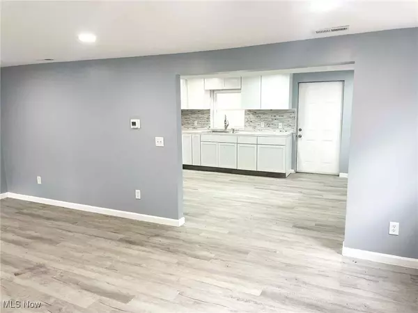 Lorain, OH 44055,4095 Laurel RD