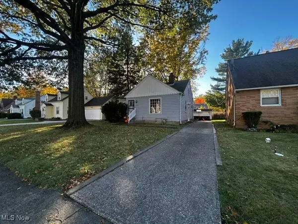 Euclid, OH 44117,1930 Seneca RD