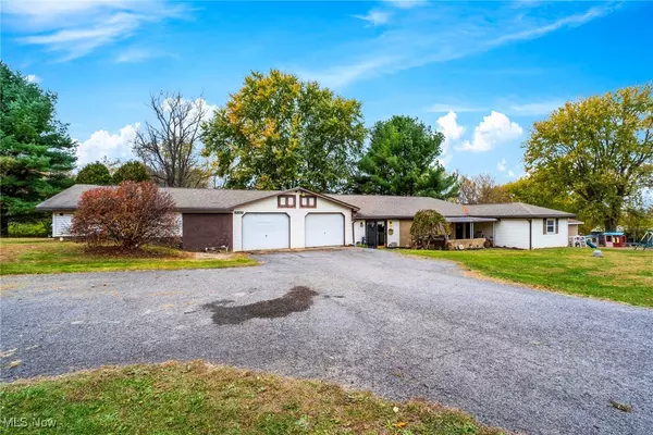 East Liverpool, OH 43920,15167 Cricket LN