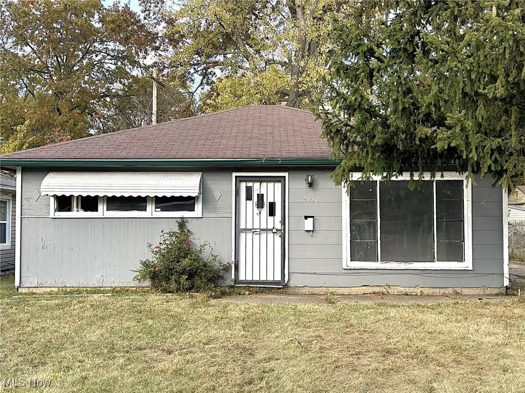 Cleveland, OH 44111,12510 Summerland AVE