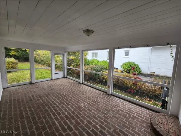 Shaker Heights, OH 44122,2673 Belvoir BLVD