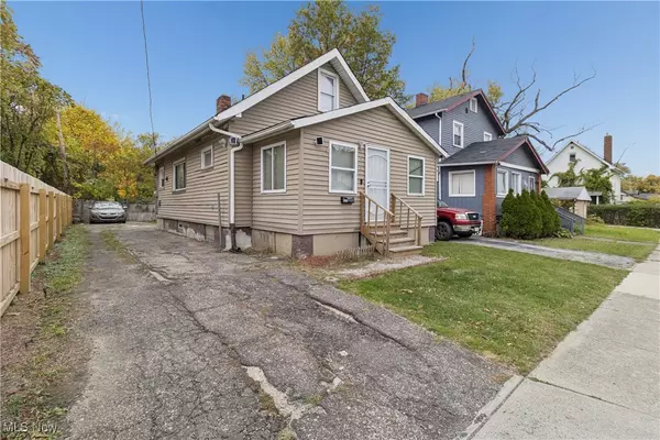 Cleveland, OH 44108,850 E 131st ST