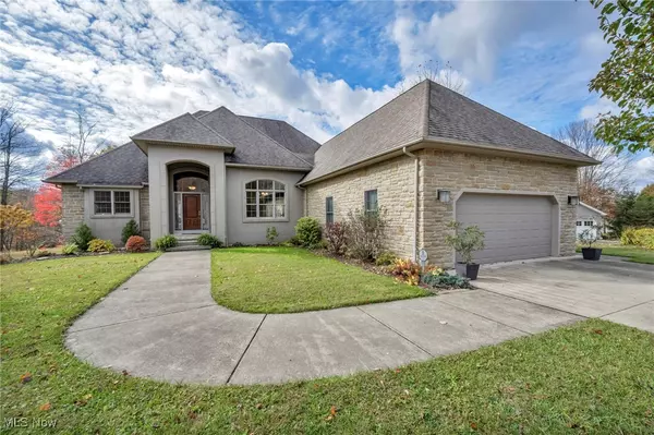 Roaming Shores, OH 44084,1497 Morning Star DR