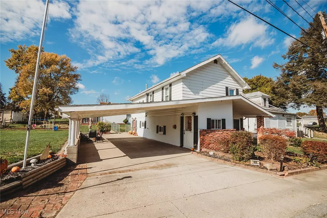 Parkersburg, WV 26101,806 Hamilton ST