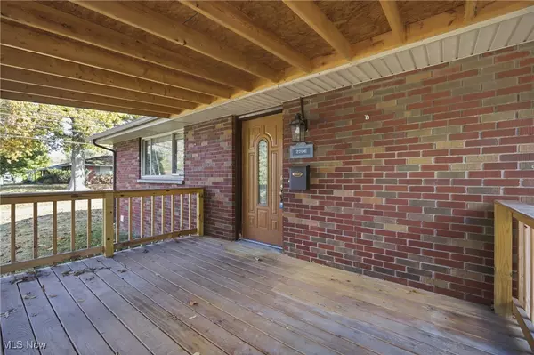 Vienna, WV 26105,2706 12th AVE