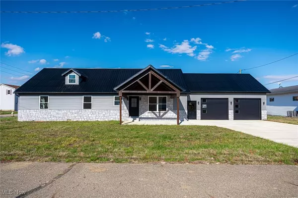 Newcomerstown, OH 43832,950 Beech ST