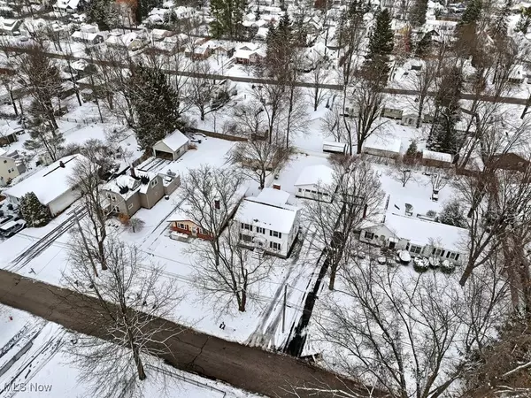 Chagrin Falls, OH 44022,7102 Oak ST