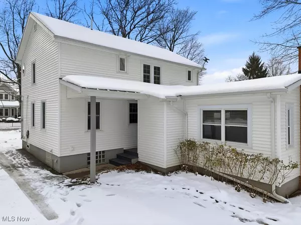 Chagrin Falls, OH 44022,7102 Oak ST