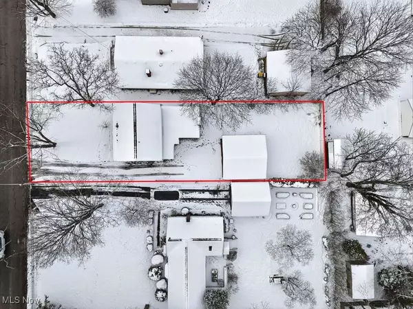 Chagrin Falls, OH 44022,7102 Oak ST