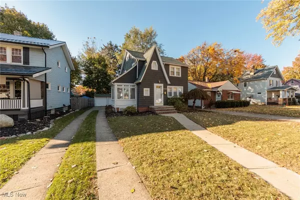 Fairview Park, OH 44126,4352 W 211th ST