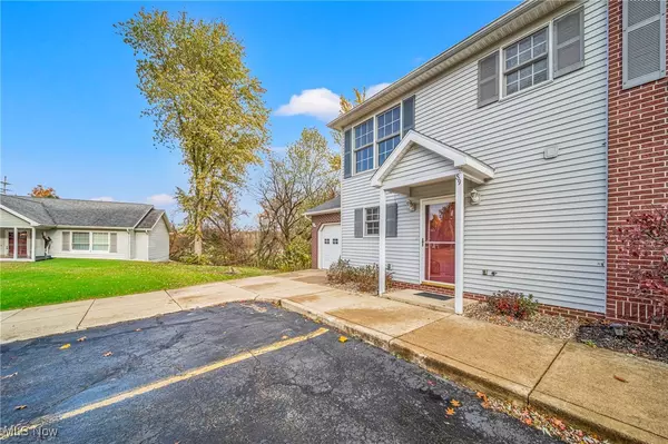 Conneaut, OH 44030,855 Spring ST #S-9