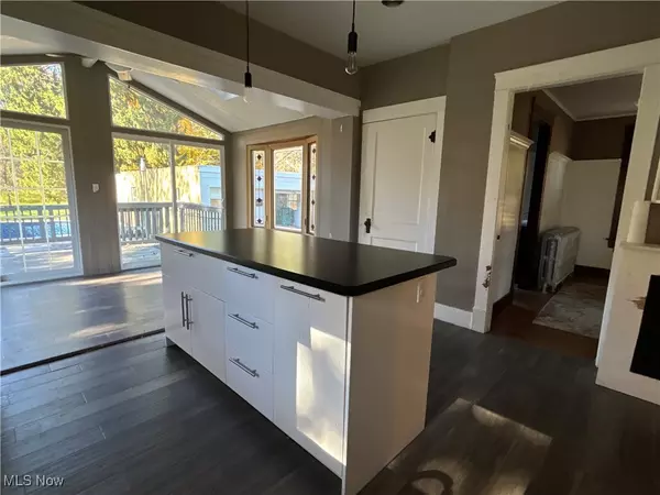 Mantua, OH 44255,11131 State Route 44