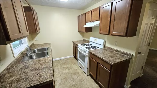 Aurora, OH 44202,1040 Moneta AVE