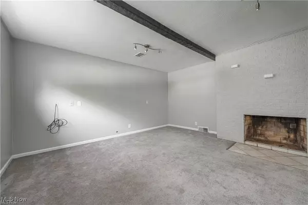 Beachwood, OH 44122,23728 Glenhill DR