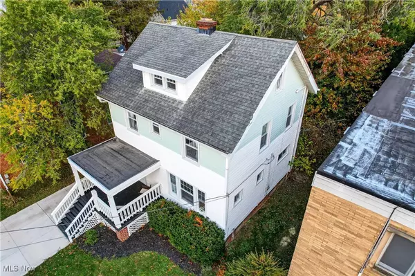 Lakewood, OH 44107,2263 Warren RD