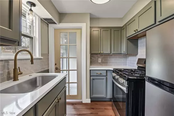 Oberlin, OH 44074,59 E Vine ST