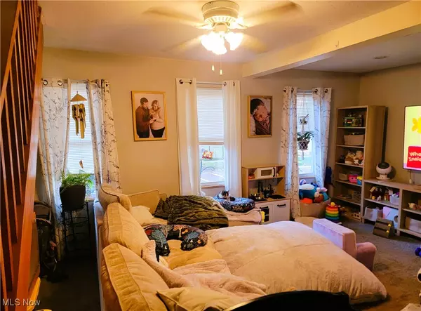 Cleveland, OH 44113,2185 W 6th ST