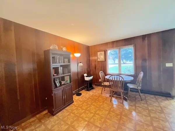 Uhrichsville, OH 44683,6852 Riverside RD SE