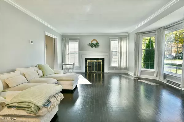 Warren, OH 44483,1054 Genesee AVE NE