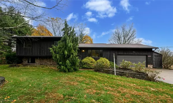 Seville, OH 44273,8025 Yoder RD