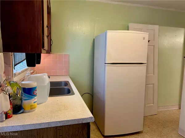 Akron, OH 44312,163 Tudor AVE