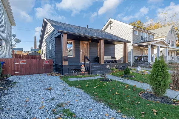 Cleveland, OH 44111,11021 Dale AVE