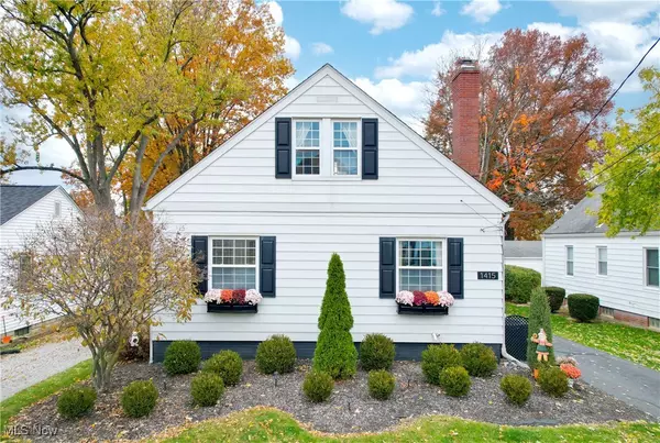 1415 Falls AVE, Cuyahoga Falls, OH 44223