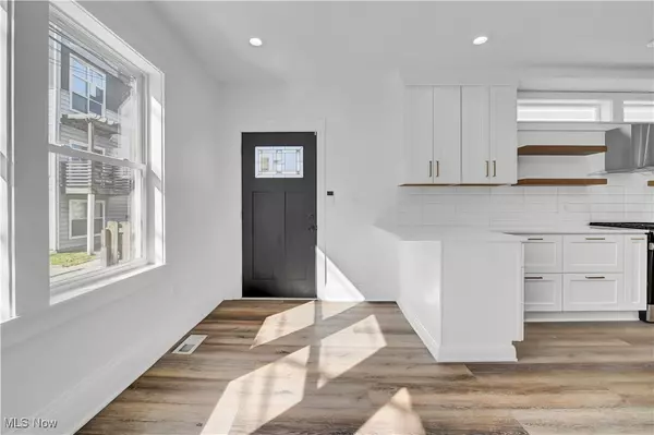 Cleveland, OH 44113,2525 Thurman AVE