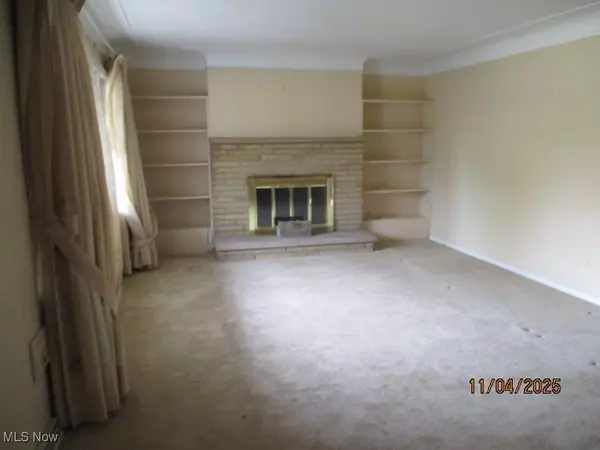 Beachwood, OH 44122,21510 Halburton RD