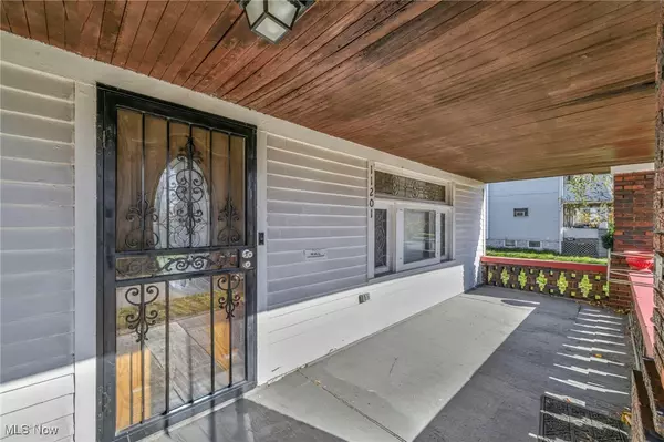 Cleveland, OH 44105,11201 Revere AVE