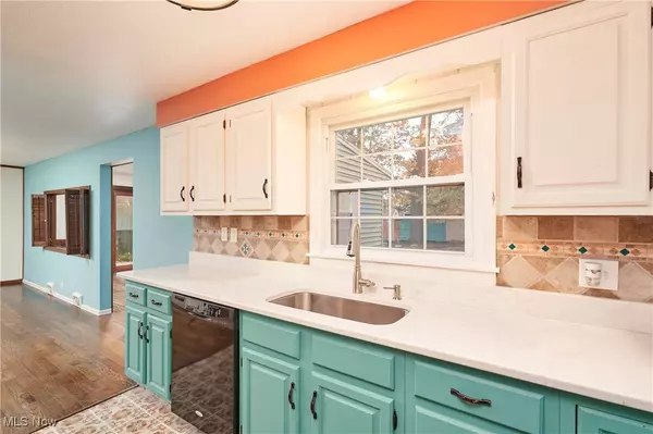 Cuyahoga Falls, OH 44221,1633 Bancroft ST