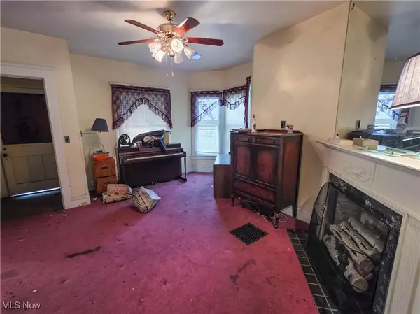 Cleveland, OH 44105,3767 E 71st ST