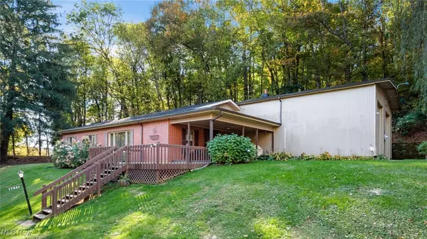 Coshocton, OH 43812,17981 Township Road 347